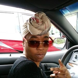 Meet your Posher, Robert